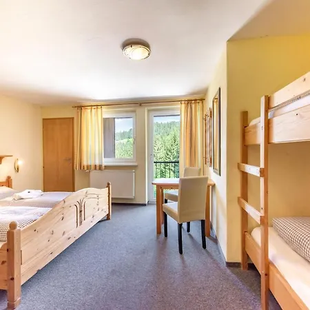 Kuku Berghotel Herberg